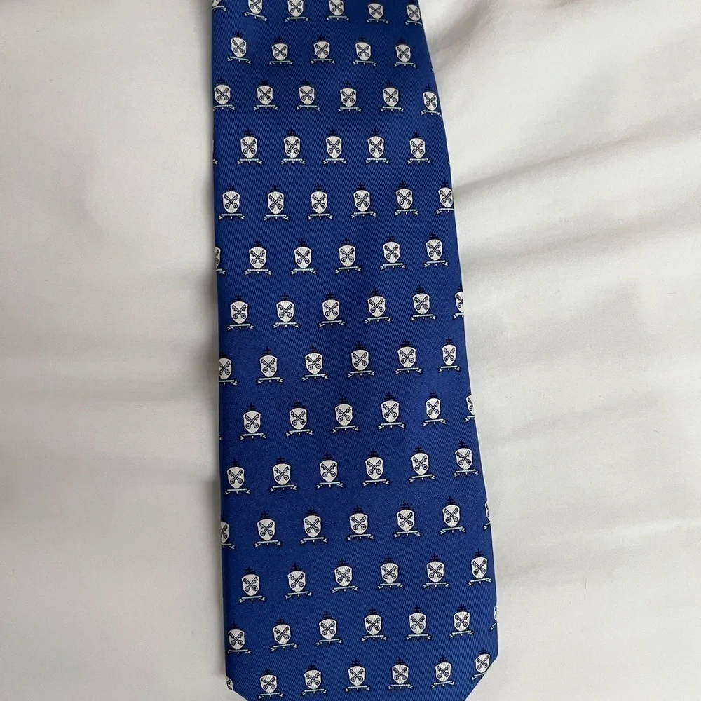 Vineyard Vines Silk Tie Blue Crest Print